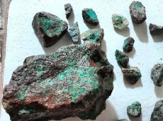  مواد معدنی | سنگ مس اکسیدی کلوخه