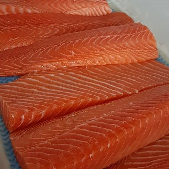  مواد پروتئینی | ماهی قزل آلا رنگین کمان و سالمون