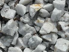  مواد معدنی | کوارتز سنگ سیلیس ممتاز با عیار بالای 99/4